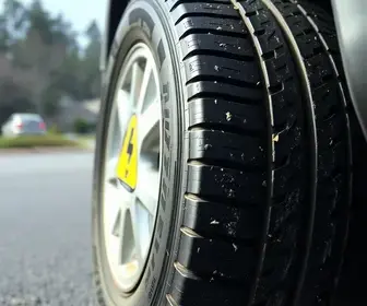 detalhe no pneu